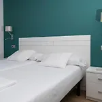 玛德福斯特拉酒店 酒店